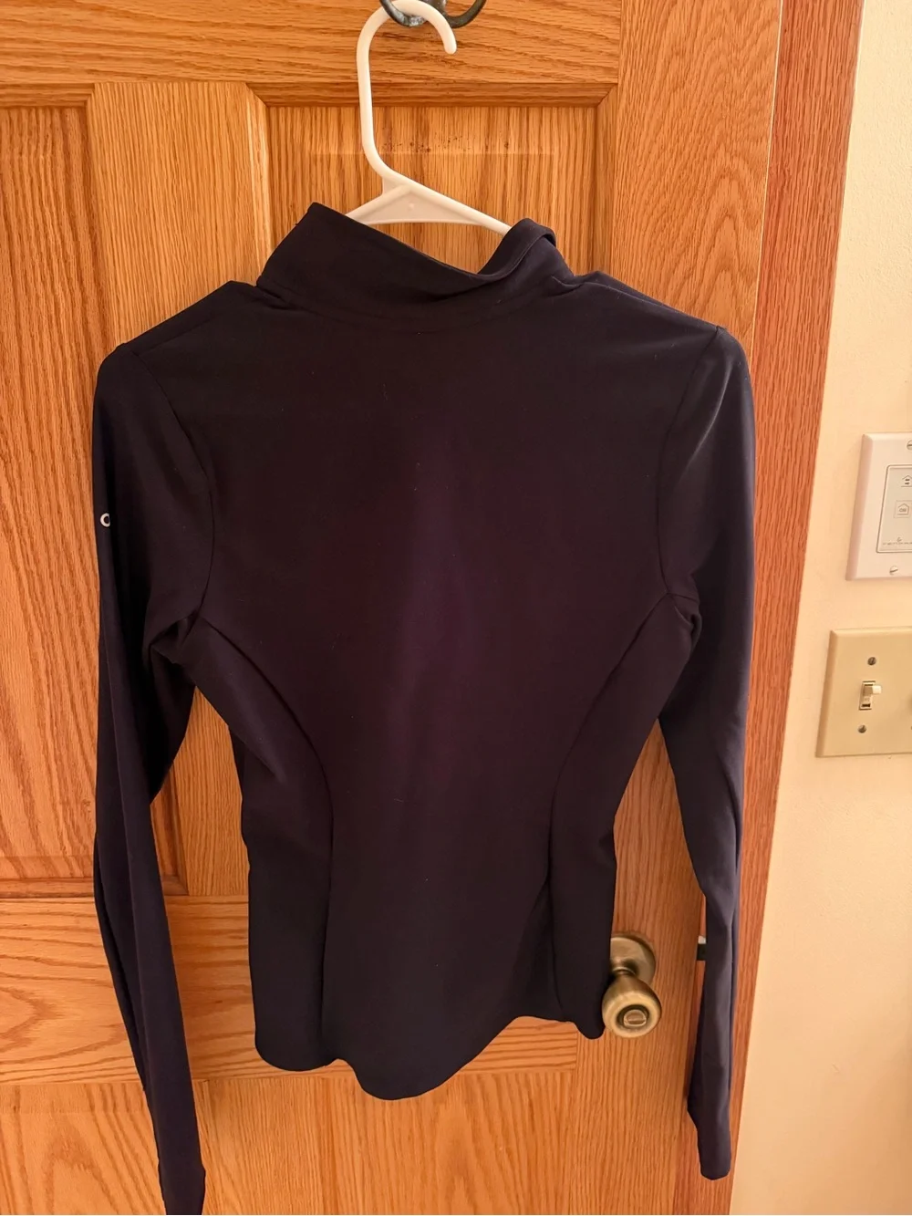 NWOT ALO Yoga Alosoft 1/2 Zip Pullover - Black